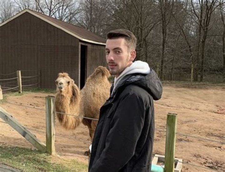 BlogPaper | Chandler Hallow - Age, Family, Bio