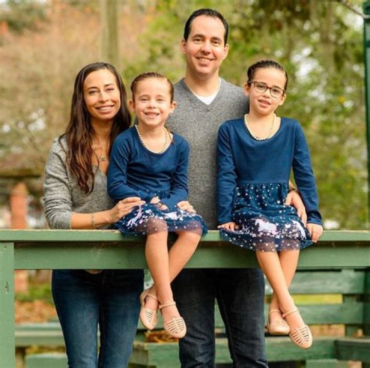 BlogPaper | Dominique Chinn - Age, Family, Bio