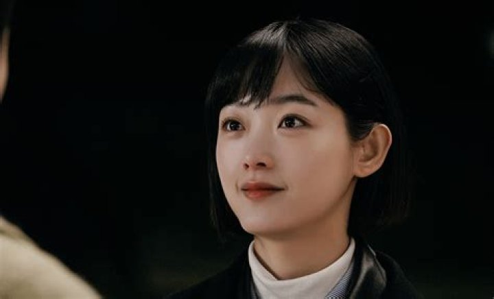 BlogPaper | Lee Yoo-mi - Bio, Age, Net Worth, Single, Nationality, Body Measurement, Career