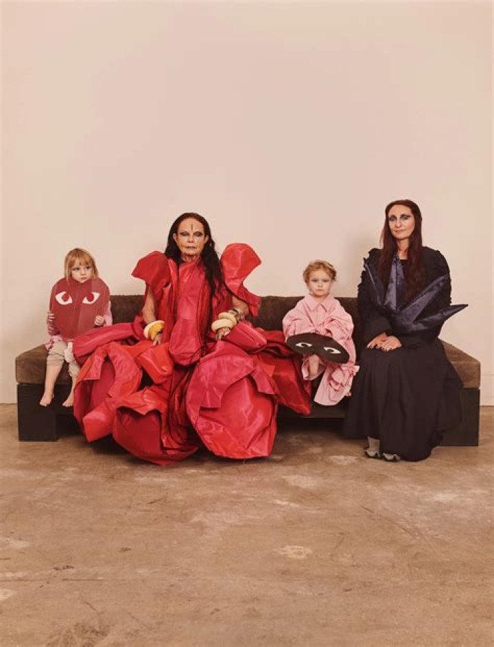 BlogPaper | Michele Lamy - Age, Family, Bio