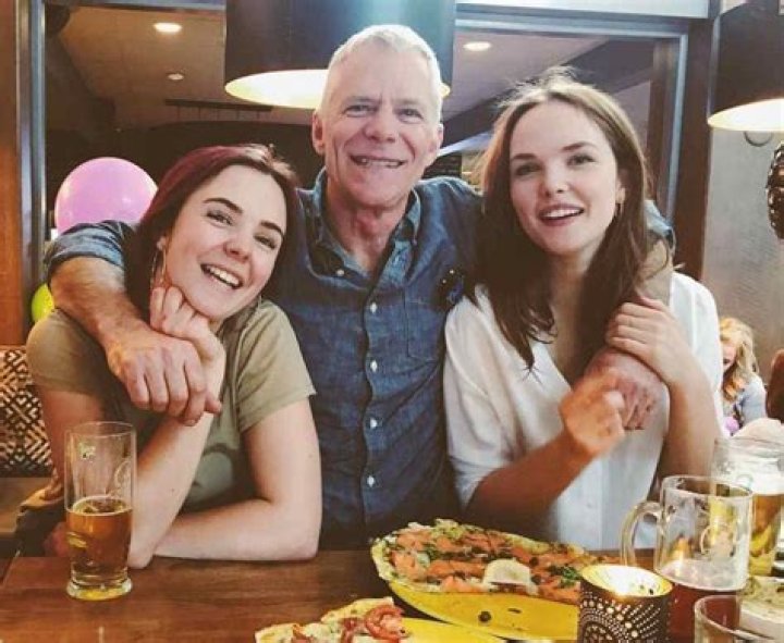 BlogPaper | Sarah Kohan - Age, Family, Bio