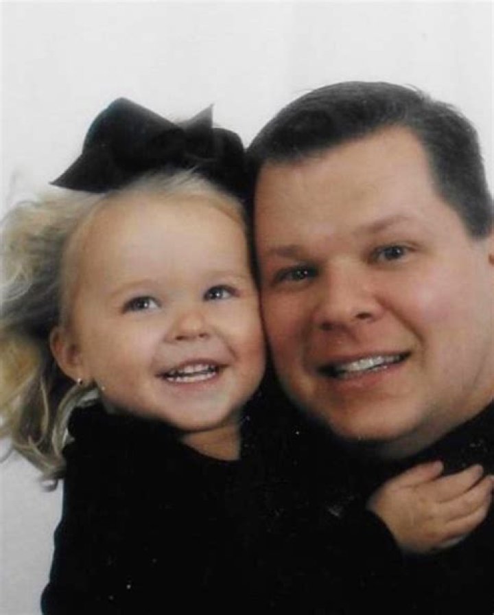 BlogPaper | Tom Siwa - Age, Family, Bio