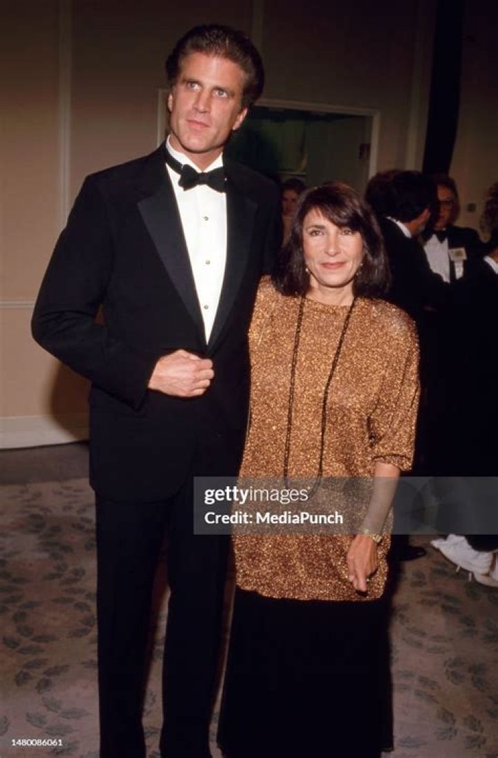 Casey Coates, Ted Danson's ex-wife