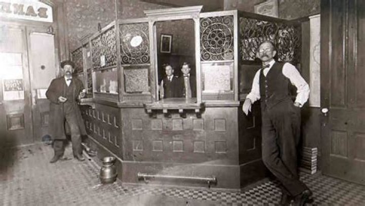 Did showers exist in the 1800s? ·