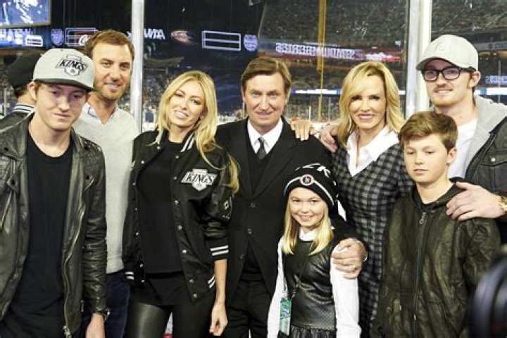 Discover The Unbreakable Bond: Wayne Gretzky's Family Legacy