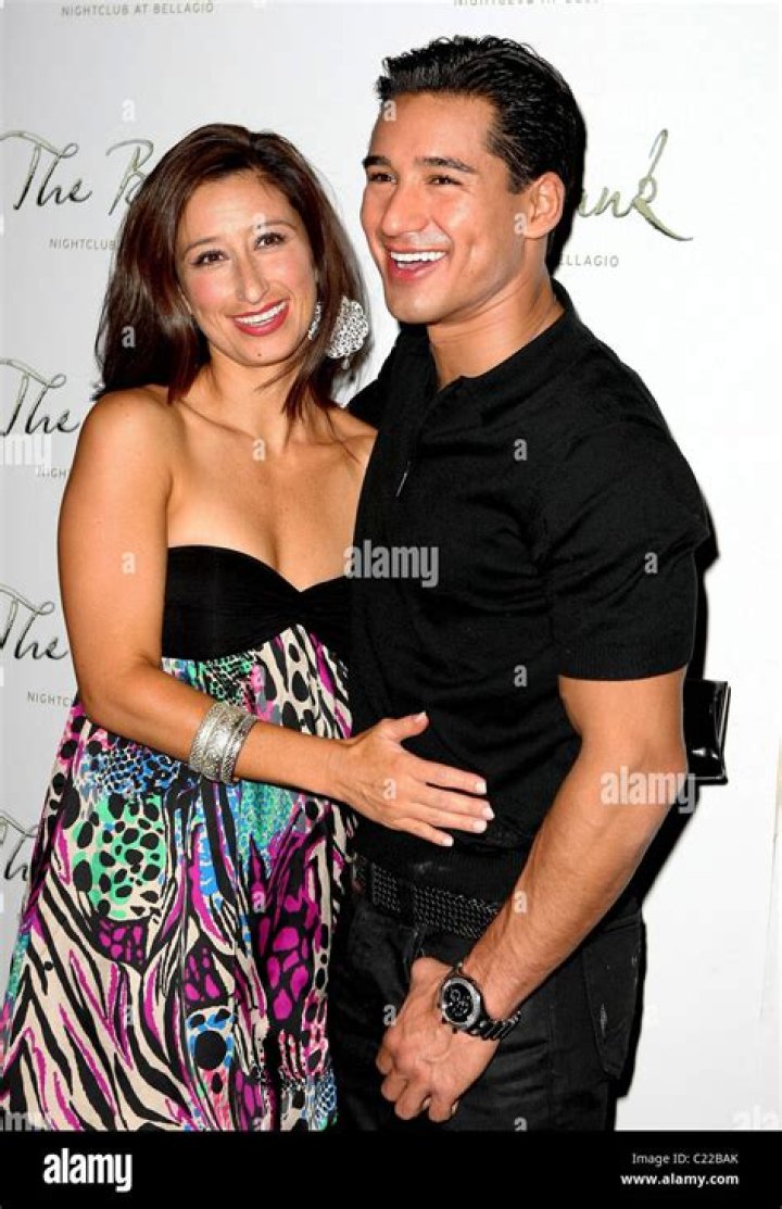 Does Mario Lopez Have A Sister? ·