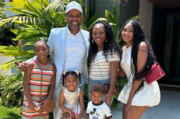 Facts About Mike Epps's Daughter ·