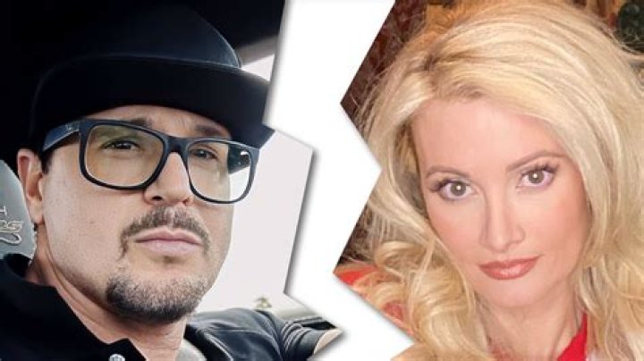 Facts About Zak Bagans' Sister ·