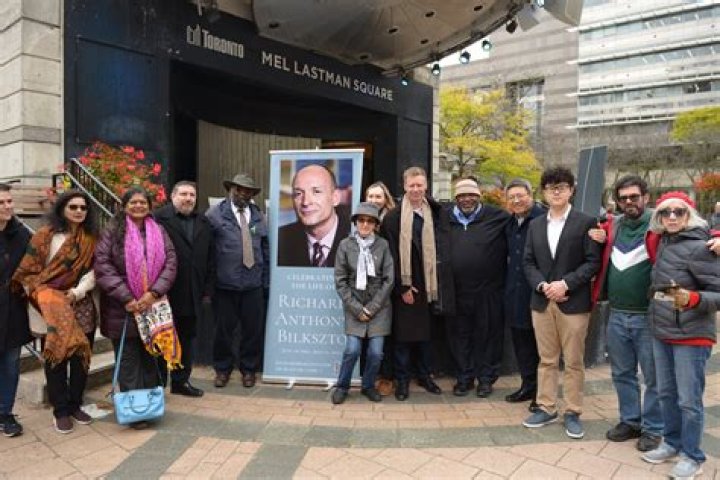 Unveil The Abstract Expressionist Master: Richard Bilkszto