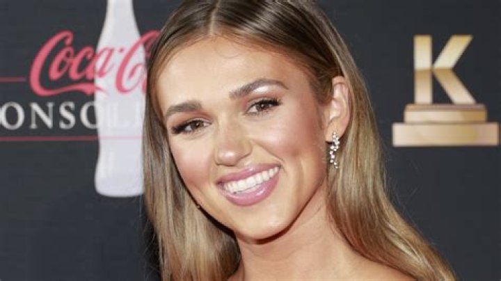 Unveiling Sadie Robertson's Net Worth In 2023: Discoveries And Insights