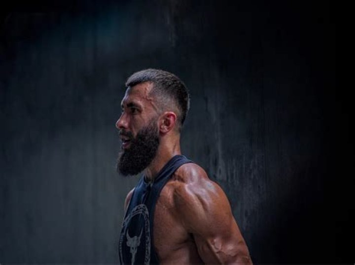 Unveiling The Secrets Of Antony Starr's Enduring Marriage