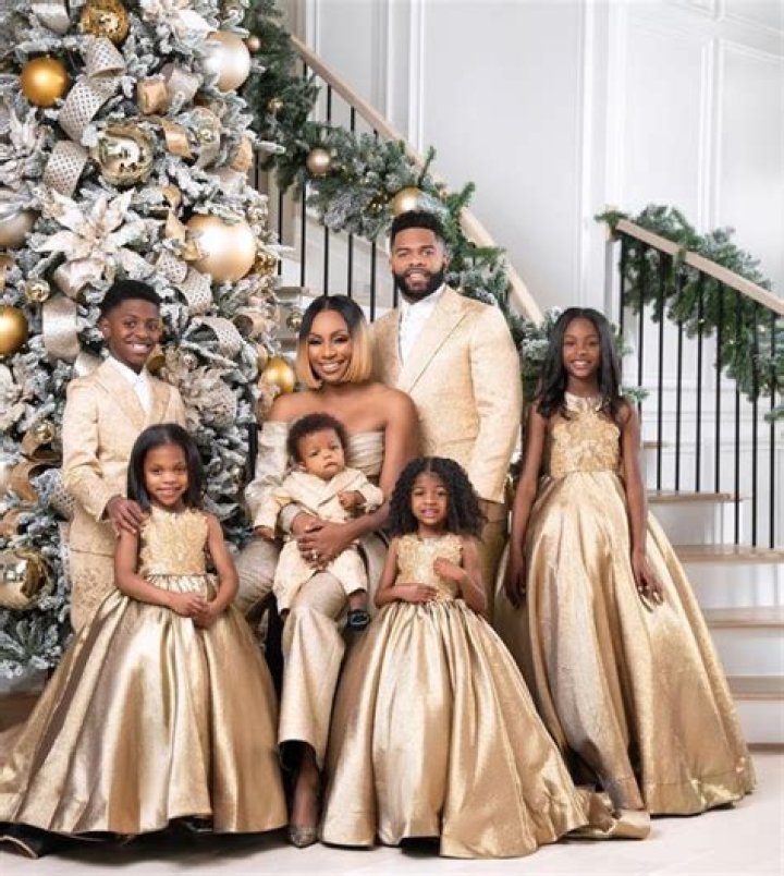 Unveiling The Timeless Elegance Of Black And Gold Family Pictures
