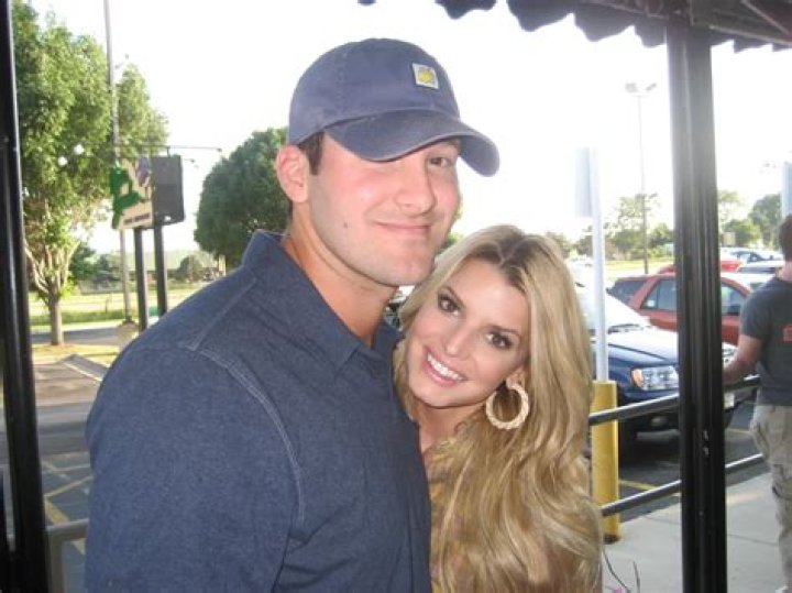 Wedding on the cards for Jessica Simpson and Tony Romo? ·