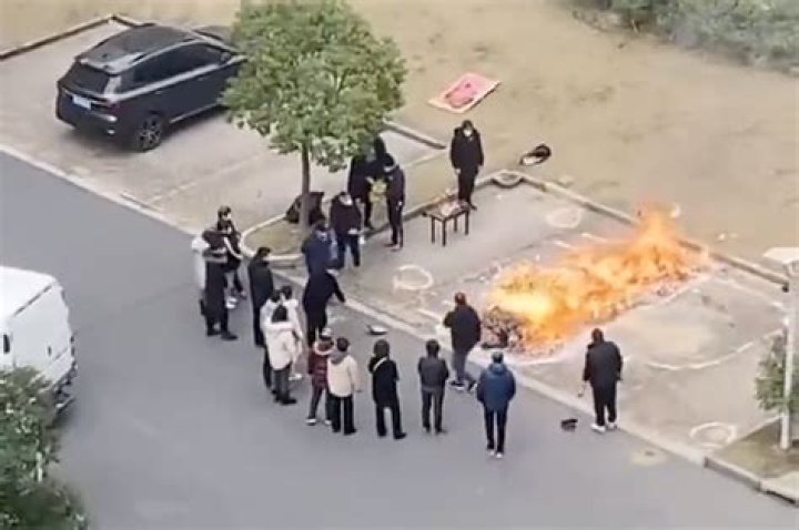 White Island heartbreak: Badly burned mother can't attend daughter's funeral